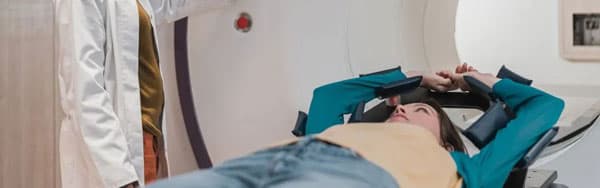 除了设备本身的成像性能外,患者体验对于中高端CT来说也很重要